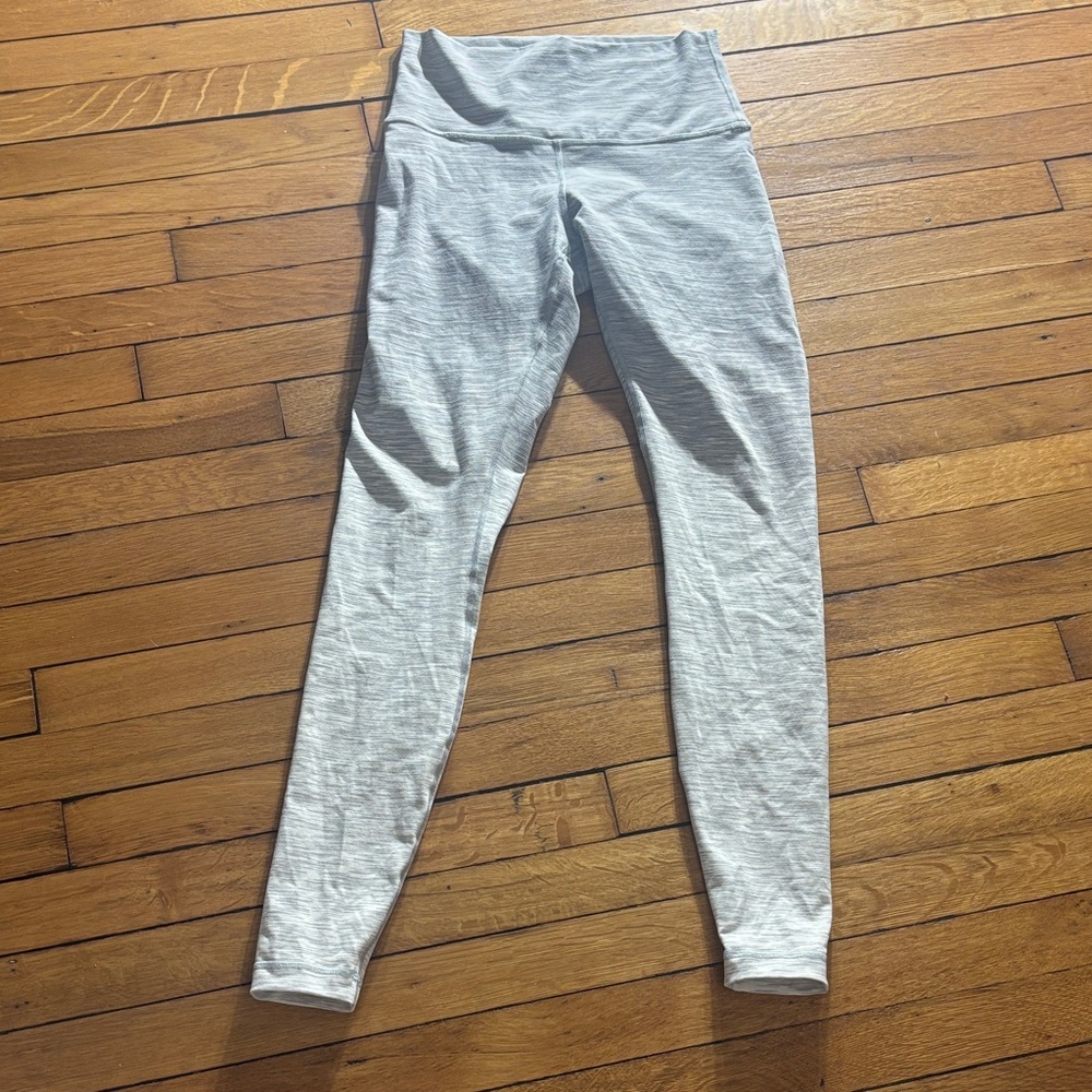 Lululemon Gray/white 28 inch Leggings